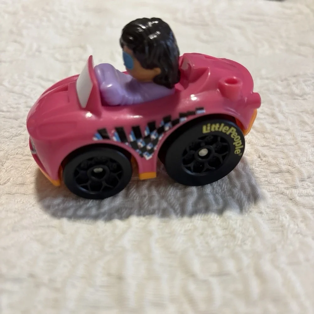 2019 Fisher Price Little People Wheelies Car Girl Pink Purple